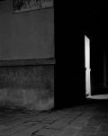 Korab_Chiaroscuro_Castello_2017_Silbergelatine-Prints-dibondkaschiert_100x78_1k95.JPG
